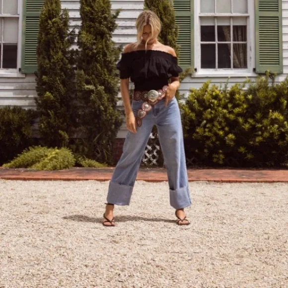 NWT Q2 Straight Leg Womens Cuffed Jean - size 10 - Picture 13 of 14